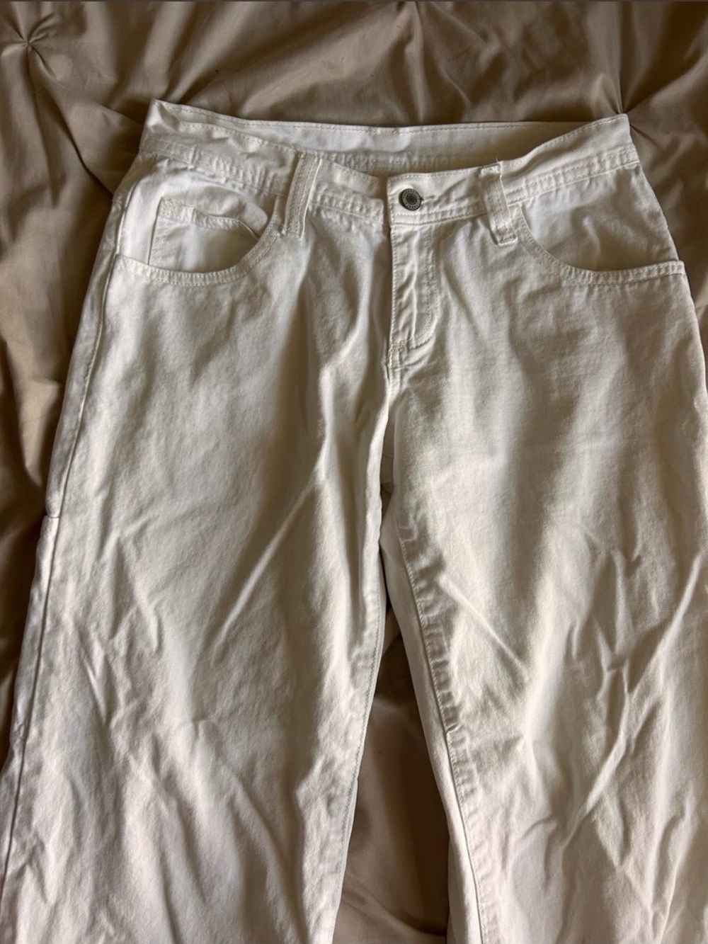 Brandy Melville white cargo